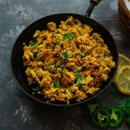 MKR Anda Bhurji with Toast – image 1