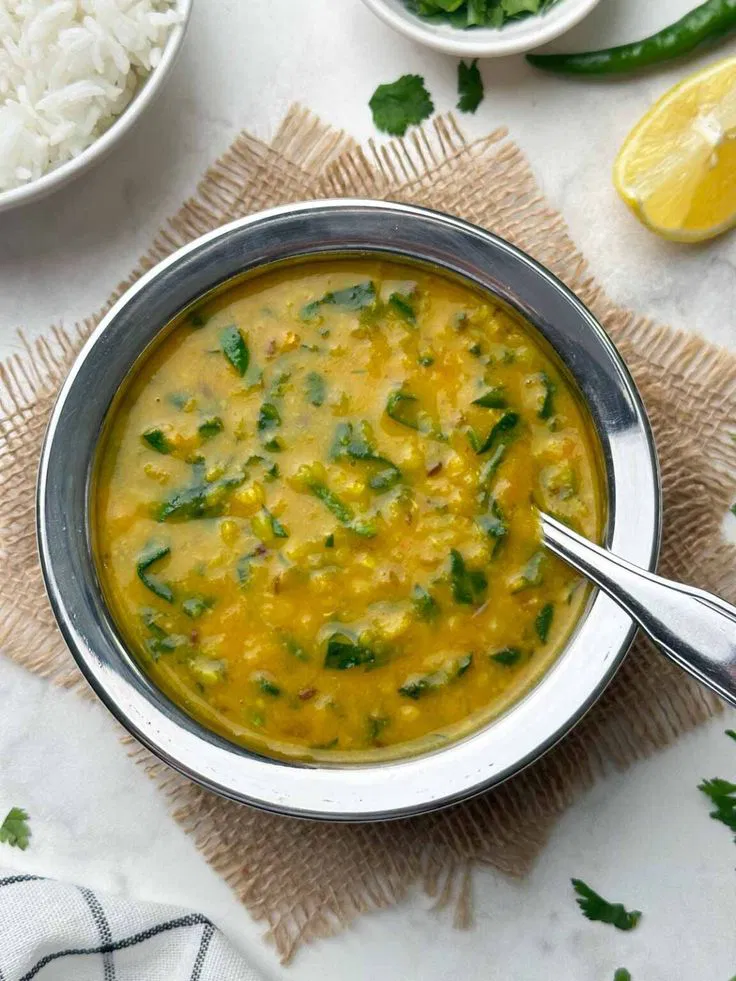 Rasoi Style Dal Palak with Rice/Roti