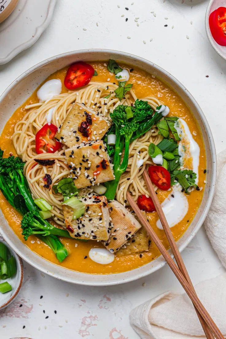 Vegan Curry Atta Noodles with Crispy Tofu (Whole Wheat)