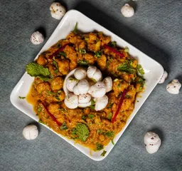 MKR High Fibre Makhana Curry with Rice/Roti – image 1
