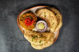 Dilli Wala Soya Matar Kulcha – image 1