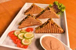 Smoky Chicken Tikka Sandwich – image 1