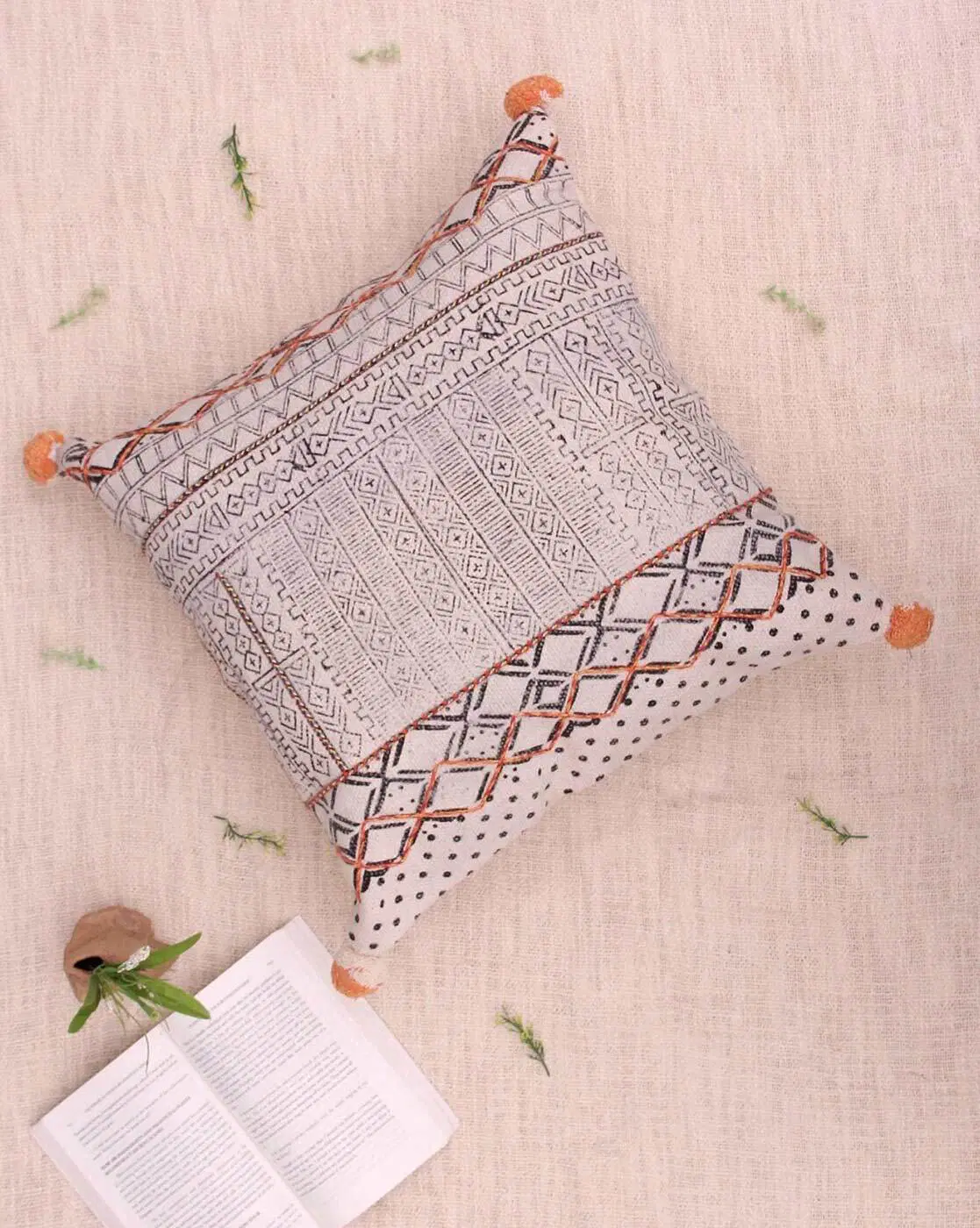 Art Avenue Indian Square Shaped Cushion Cover