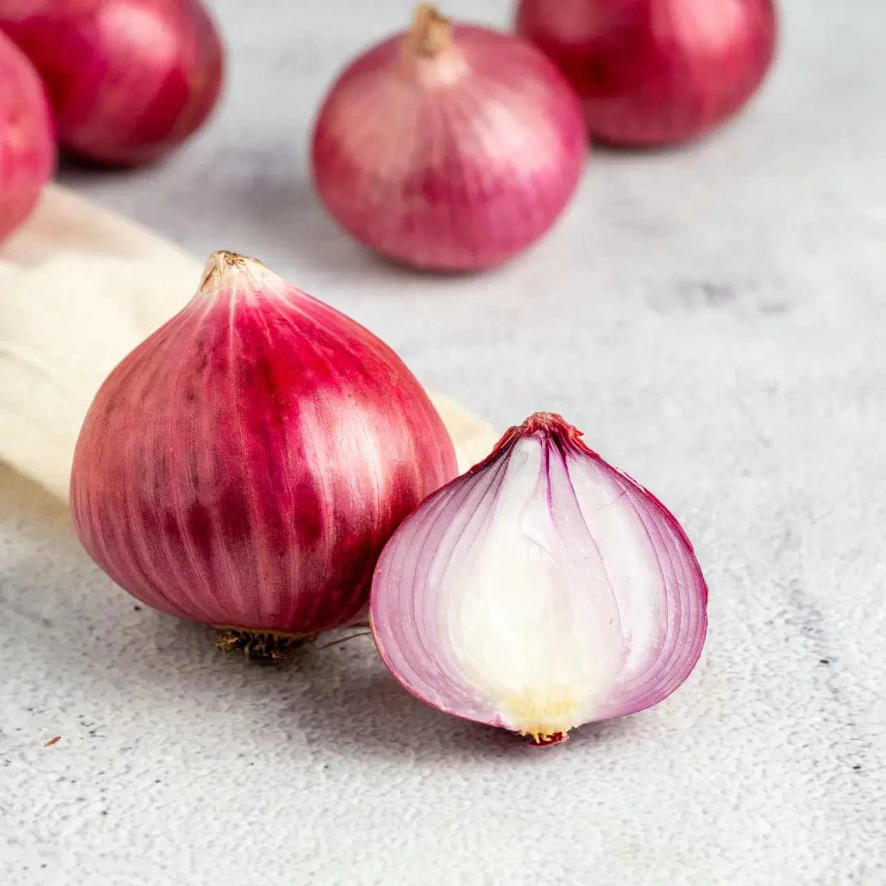Onion (Pyaz)