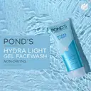 POND'S Hydra Light Hyaluronic Facewash Hydrate & Glow – image 4