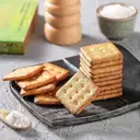 Britannia 50-50 Biscuits  – image 5