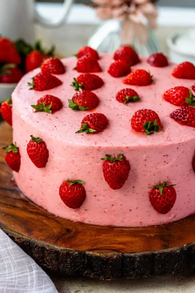 Strawberry Cake With Real Strawberry