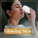 Lux Flaw-less Glow Bathing Soap 100 gm – image 8