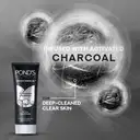 POND's Bright Miracle Detox Facewash – image 2