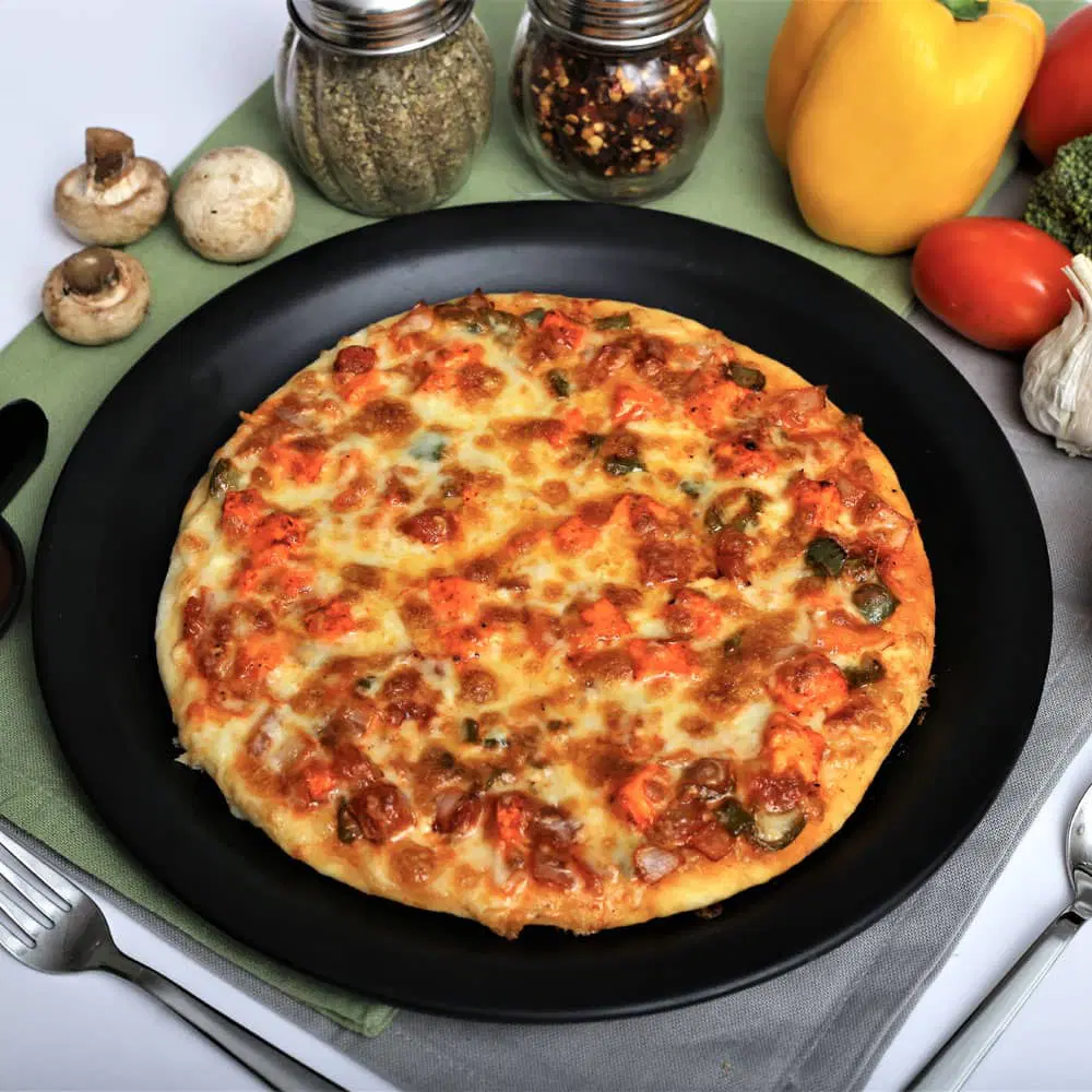 Chilly Paneer Pizza