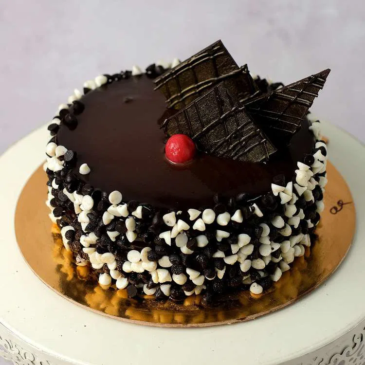 Choco-Chips Cake