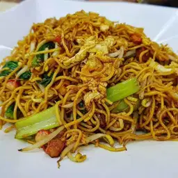 Chicken Hong Kong Noodles – image 1