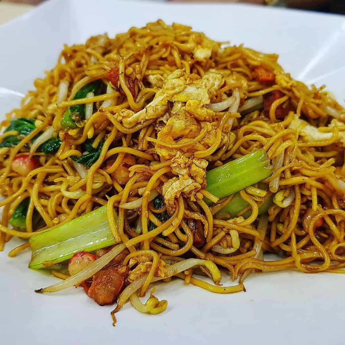 Chicken Hong Kong Noodles