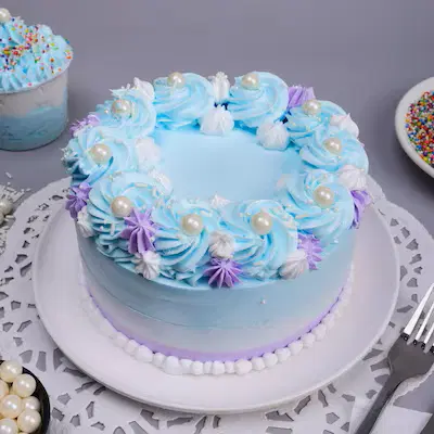 Beautiful Pearl Vanilla Cake