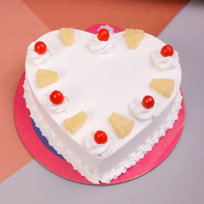 delicious heart shaped pineapple cake