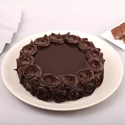 Floral elegance chocolate cake