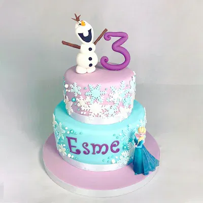 Happy venilla snowman fondant cake