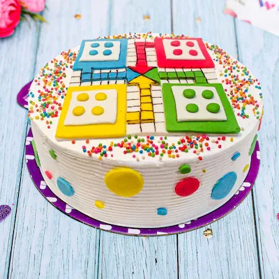 Ludo fondant cake