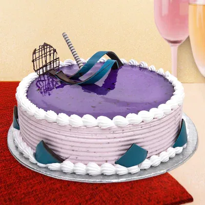 Premium black currant cake