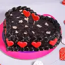 red heart chocolate cake – image 1