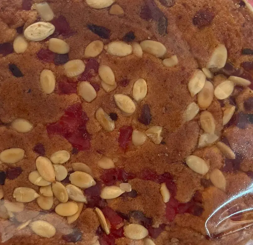 Plum cake pineapple
