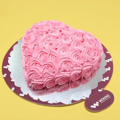 strawberry heart shape cake