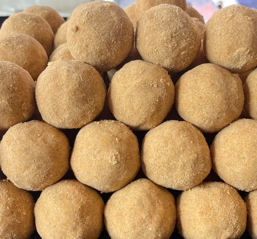 Sunnunda/Urad dal laddu