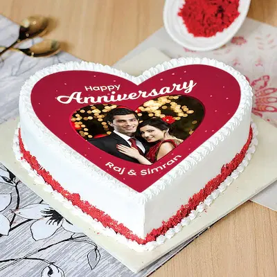 sweet red heart velvet cake