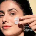 POND's Sunscreen - SPF 35 PA+++ Light Sun Miracle Protect & Bright, With Niacinamide (50 g) – image 4