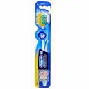 Oral B Criss Cross Bacteria Blast Toothbrush – image 1