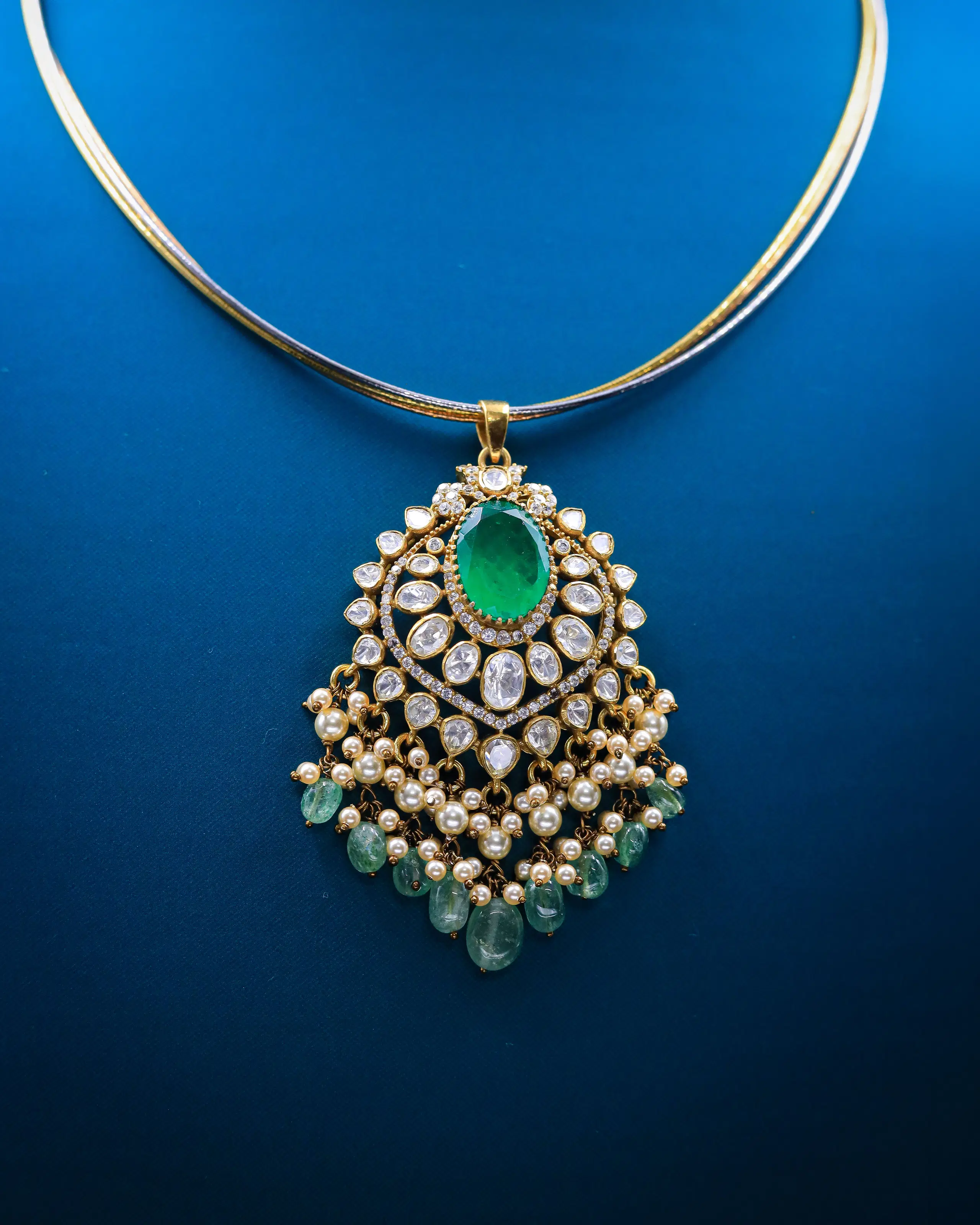 Emerald Mossinate pendant