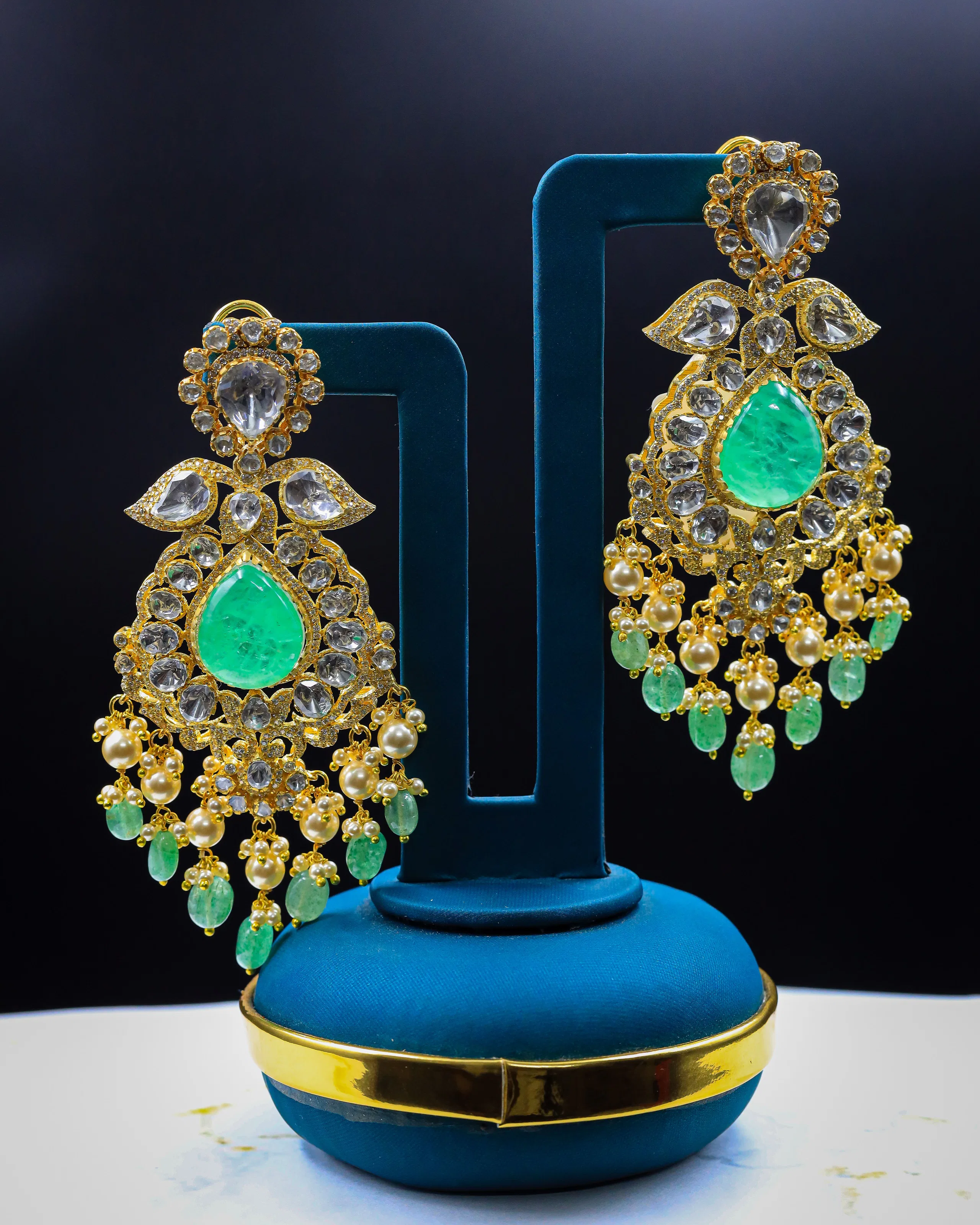 Emerald mossinate polki Heavy earrings