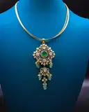 Emerald mossinate polki pendant – image 3