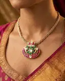 Floral Kundan Pendant – image 3