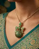 Kalasham Green kundan pendant – image 2