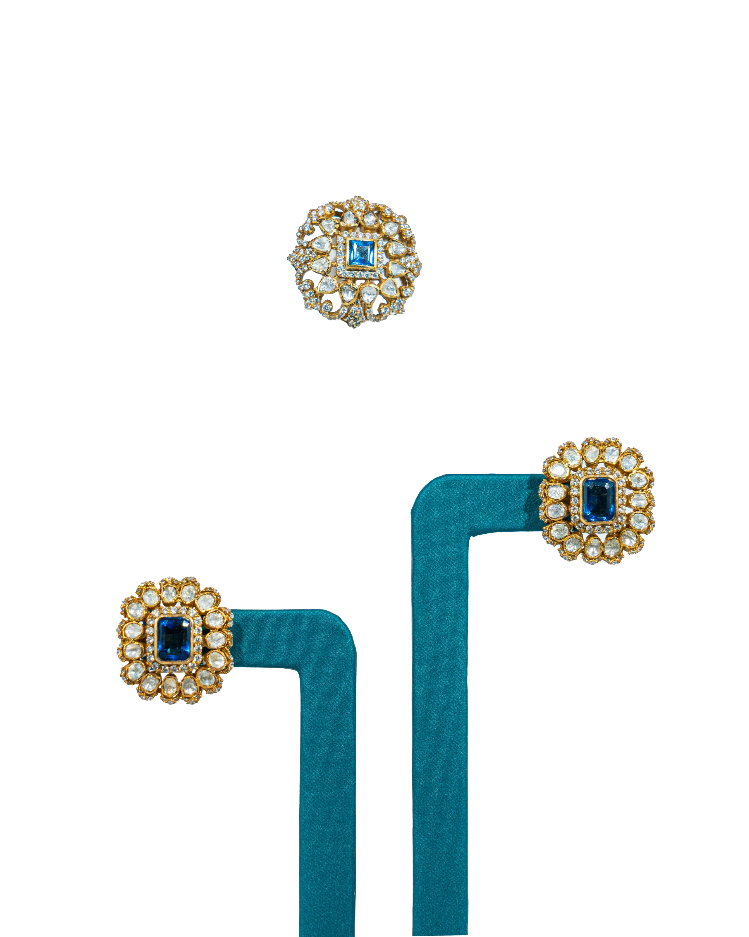 Mossinate polki blue stone Pendant set