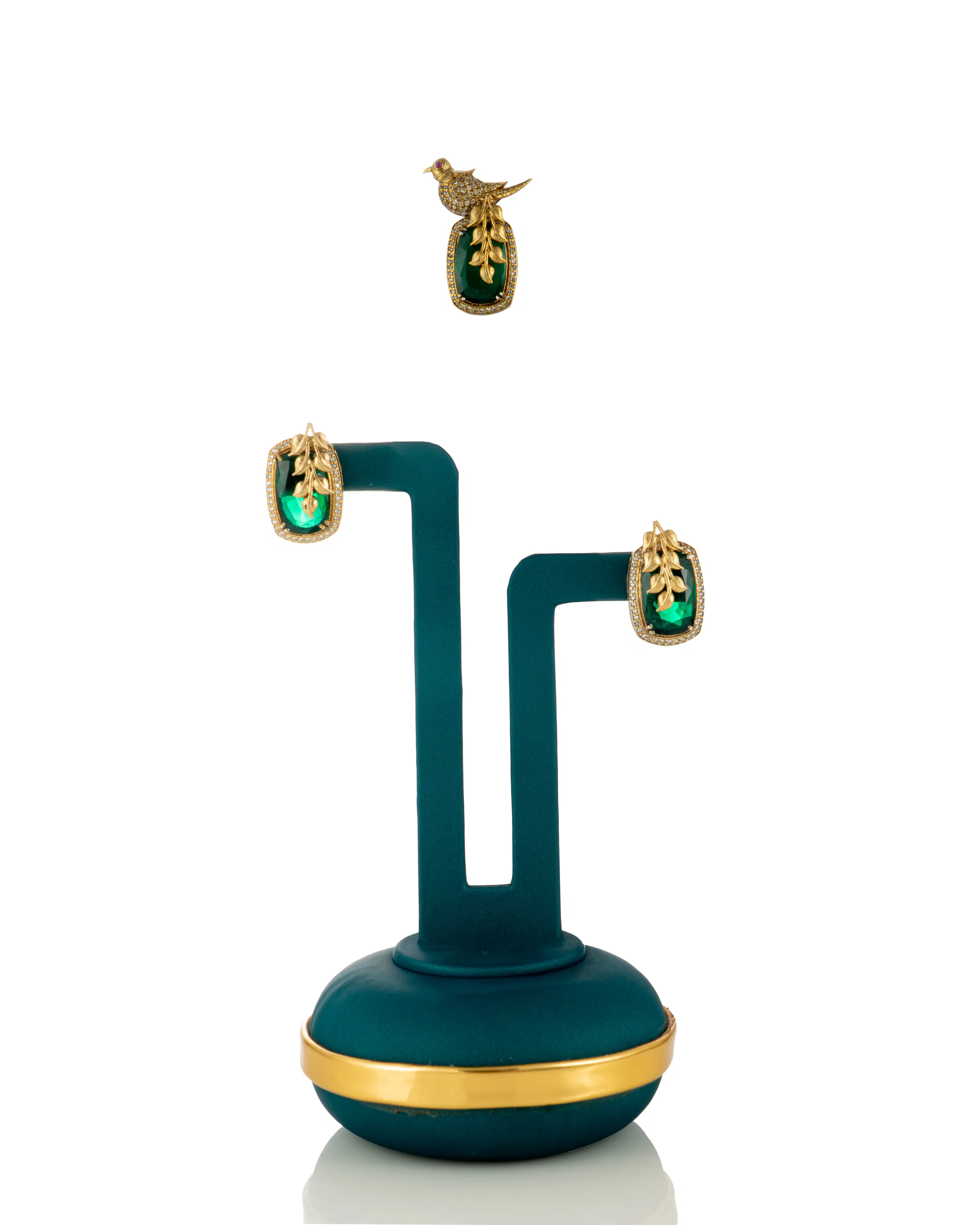 Parrot Emerald pendant set