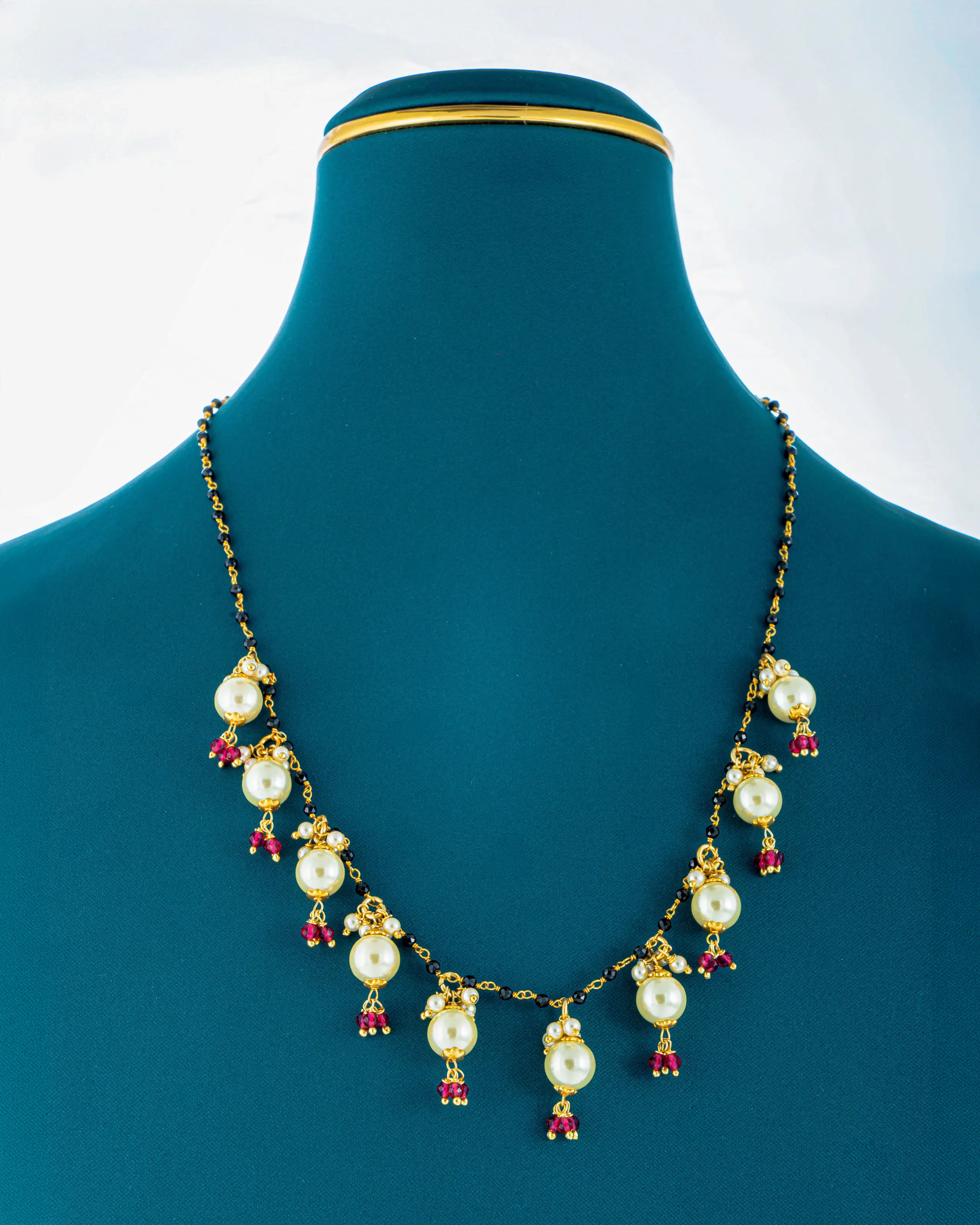 Pearl blackbeads
