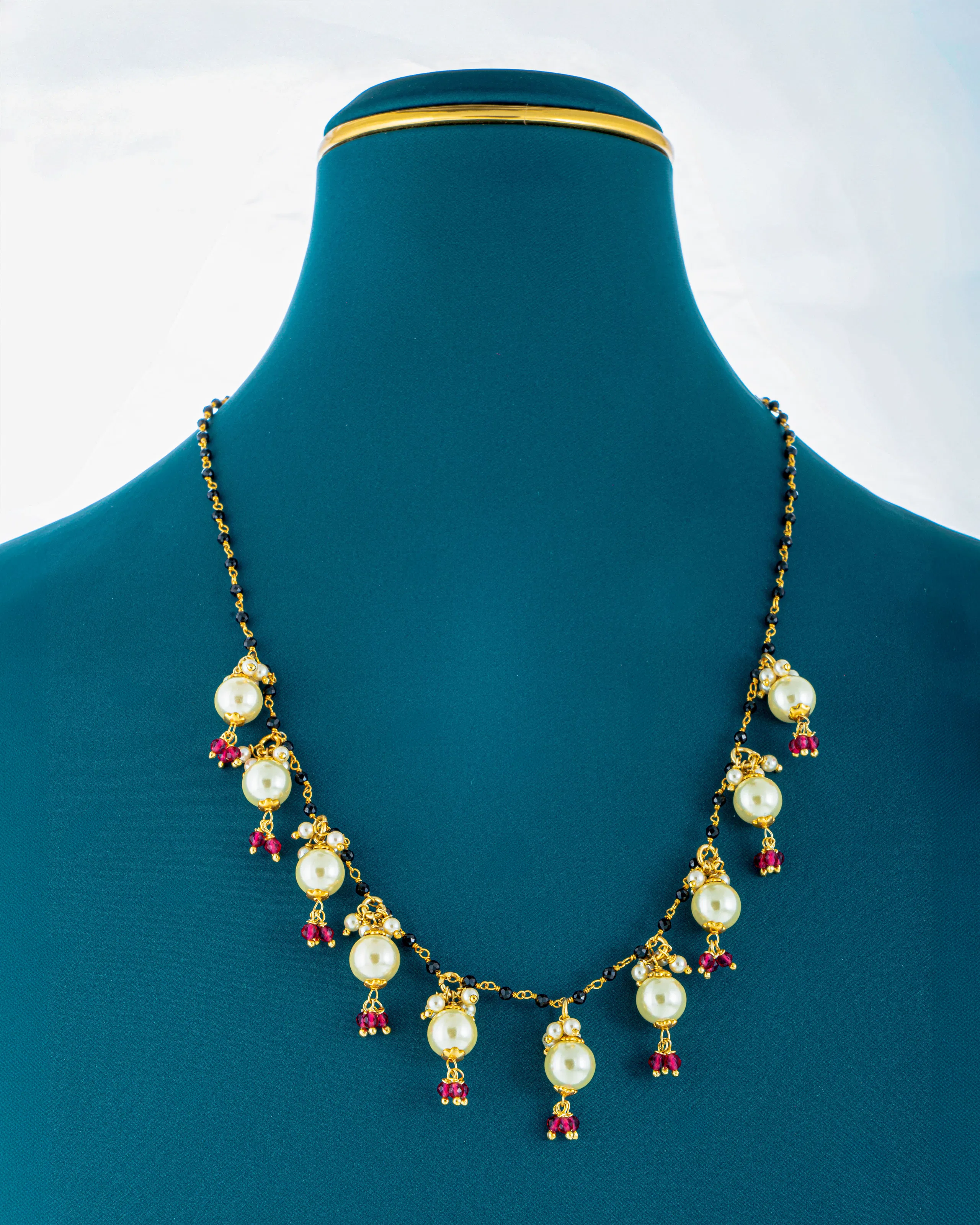 Pearl blackbeads