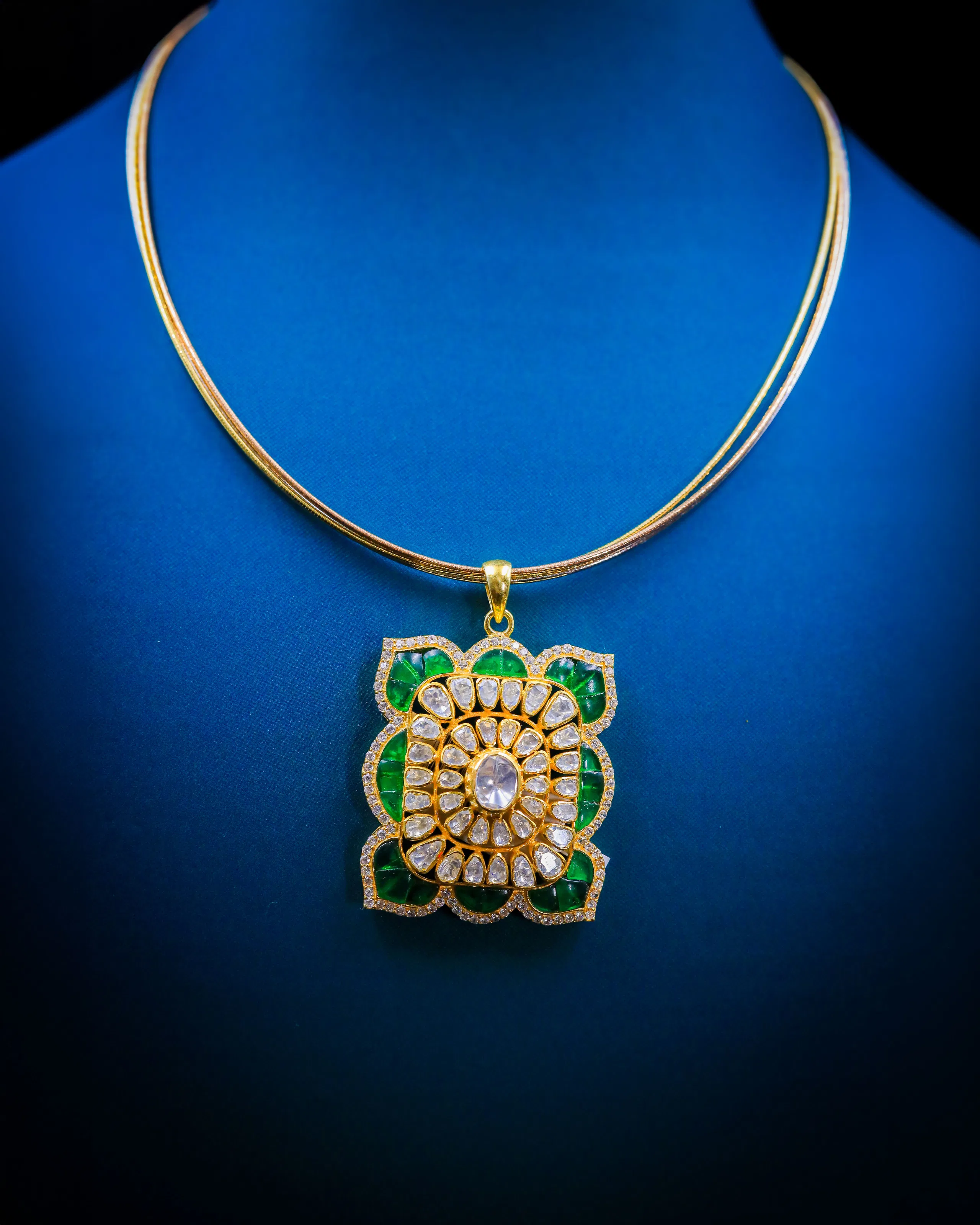 Rectangular Emerald Polki pendant
