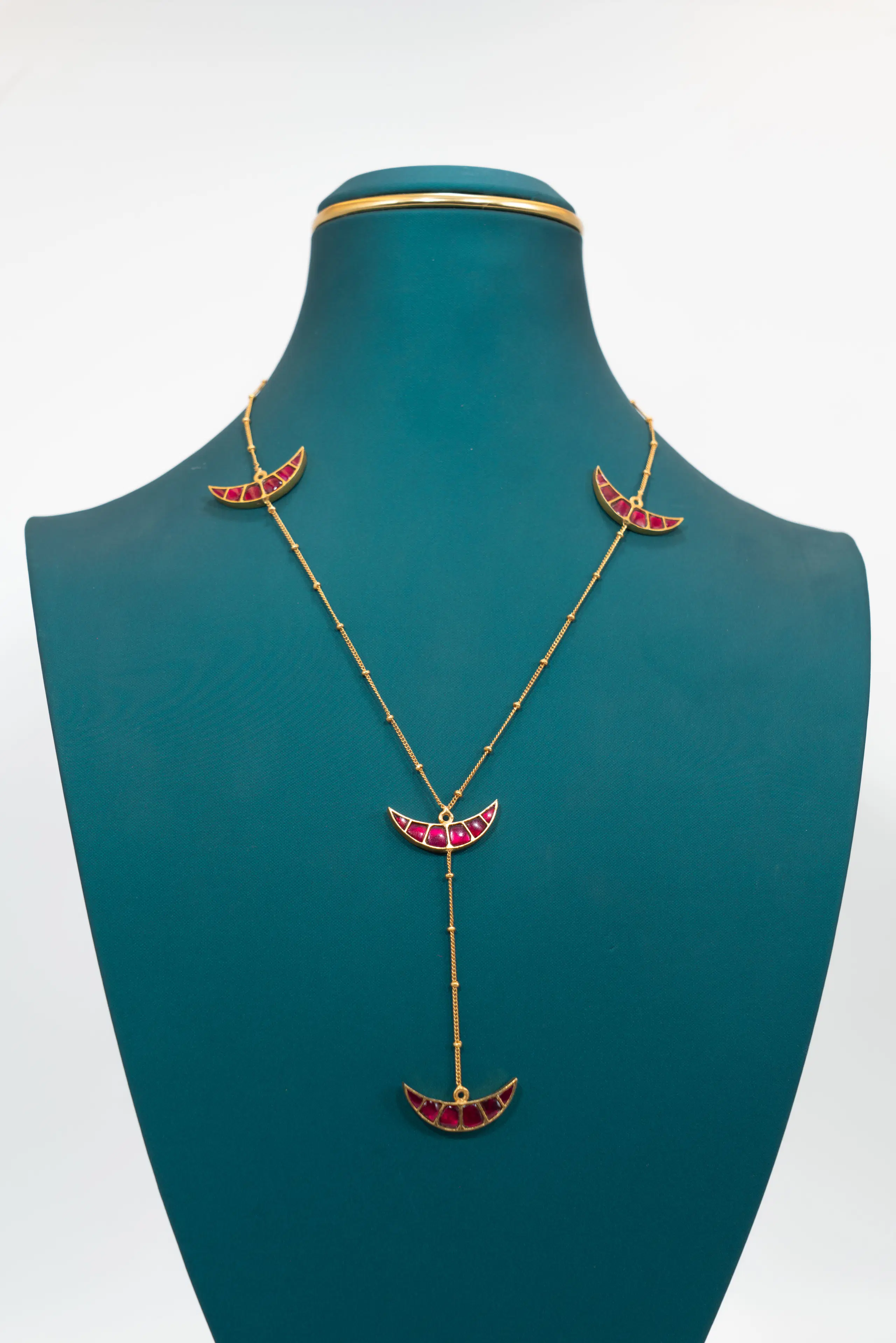 Red Chandravanka chain set